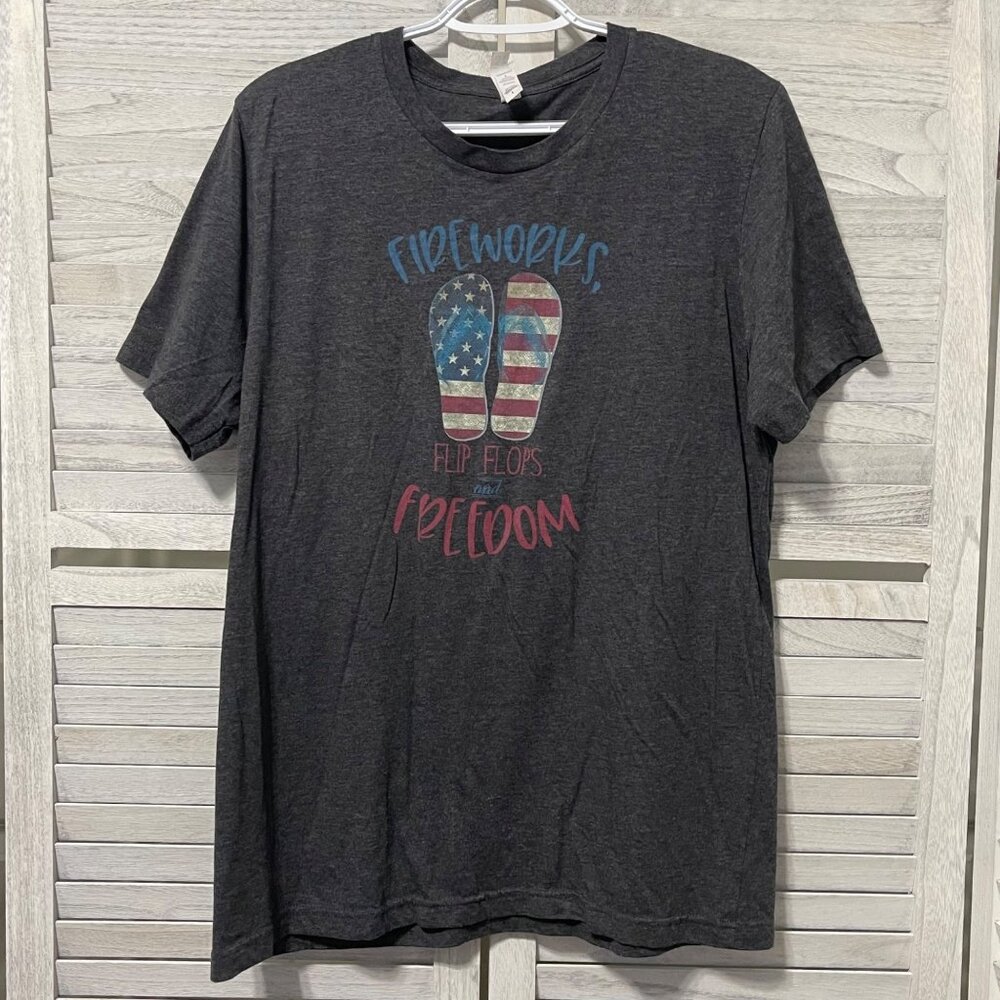 Bella Canvas Womens Large T Shirt Fireworks Flip Flops and Freedom Gray